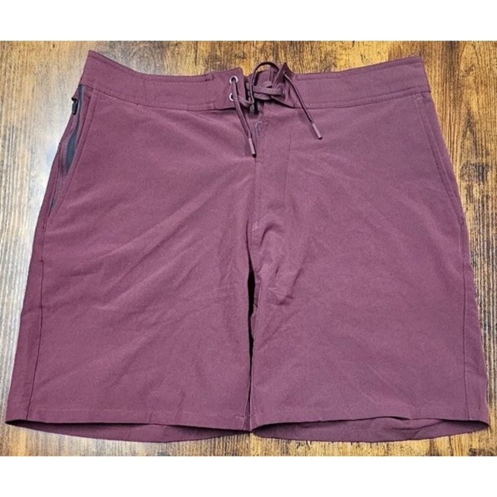 Ten Thousand Foundation Short 7" Unlined Men's Large Maroon NWOT